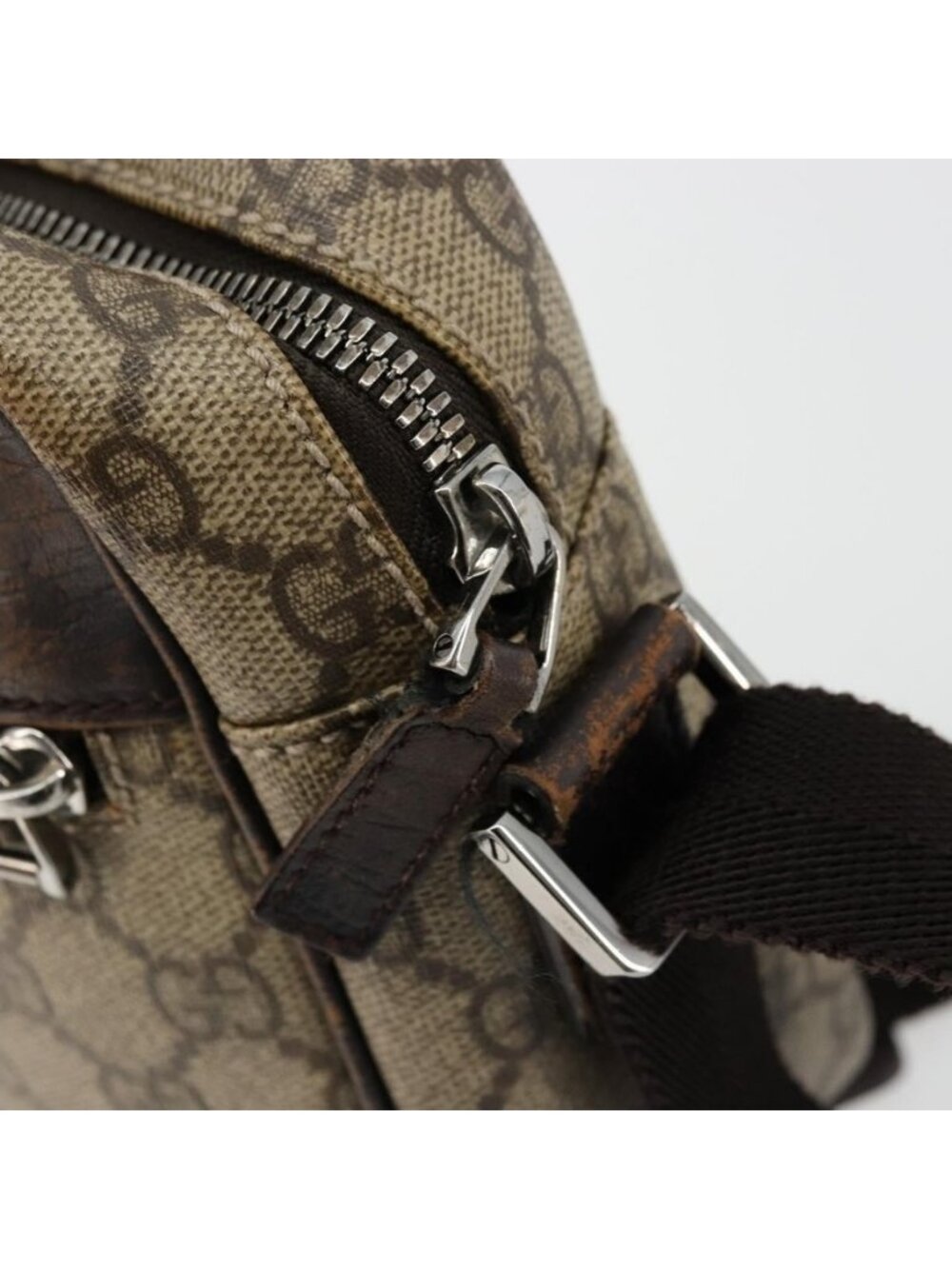 Authentic GUCCI GG Supreme Shoulder Bag PVC Beige Silver 114291 - Picture 7 of 16